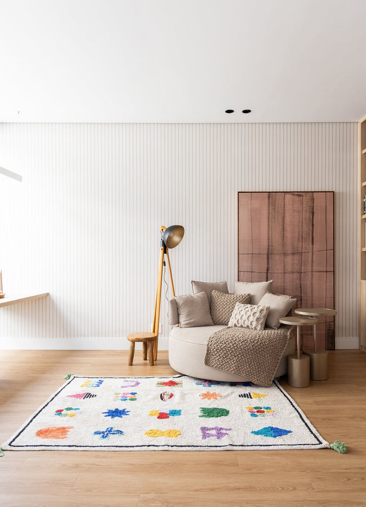 Papel de Parede Infantil - Listrado Fino Regular Bege Lã