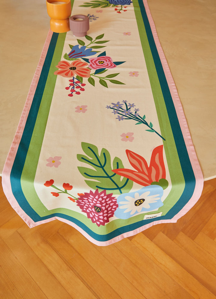 Caminho de Mesa - Sonho de Jardim