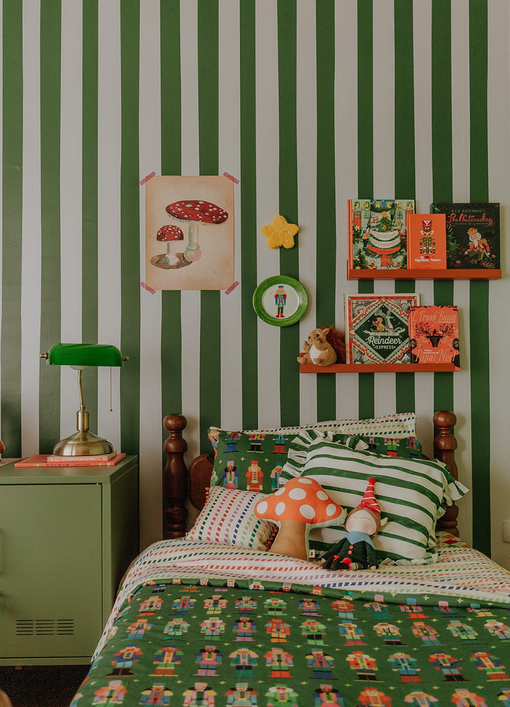 Papel de Parede Infantil - Listrado Largo Irregular Verde Pinheiro