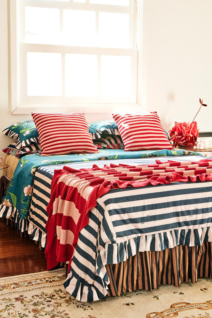Saia de Cama Adulto com Babado - Listrado Castanheira