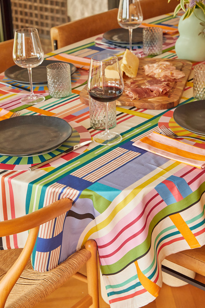 Toalha de Mesa - Listras Entrelaçadas