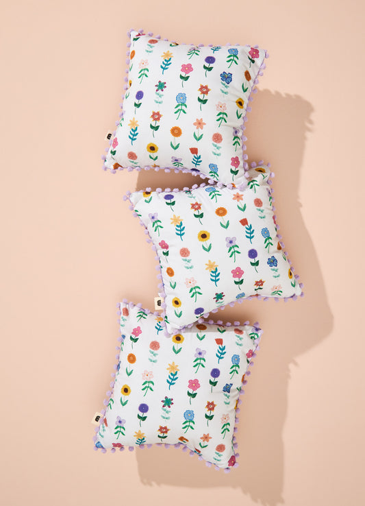 Almofada Infantil - Caminho Floral