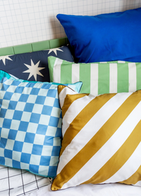 Almofada com Relotê - Listra Diagonal Caramelo