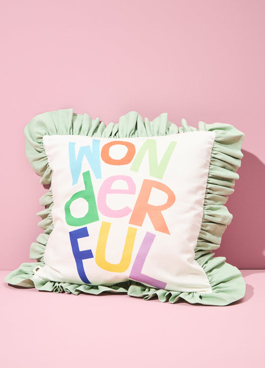 Almofada com Babado - Wonderful