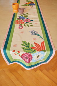 Caminho de Mesa - Sonho de Jardim