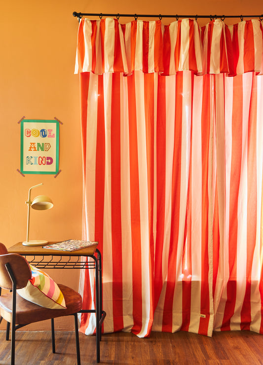 Cortina com Babado - Listrado Amor