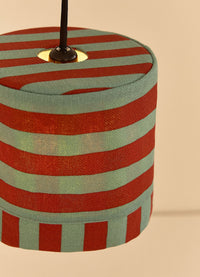 Luminária Pendente Nobodinoz Linda - Listras Vermelho e Verde