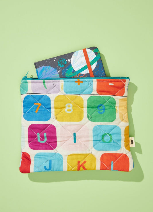 Necessaire Matelassada - Máquina de Escrever