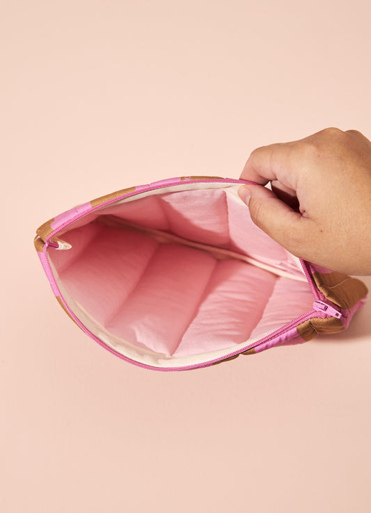 Necessaire Matelassada - Listrado Flor de Cacau