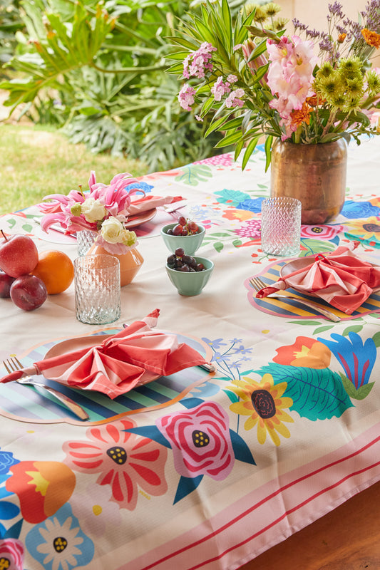 Toalha de Mesa Impermeável - Encanto Botânico