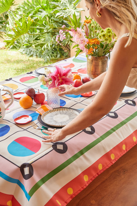 Toalha de Mesa Impermeável - Tabuleiro Cromático