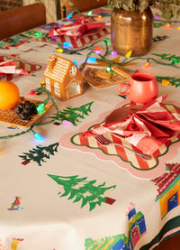 Toalha de Mesa Impermeável - Vilarejo Encantado