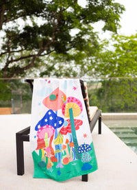 Toalha de Praia - Floresta de Cogumelos